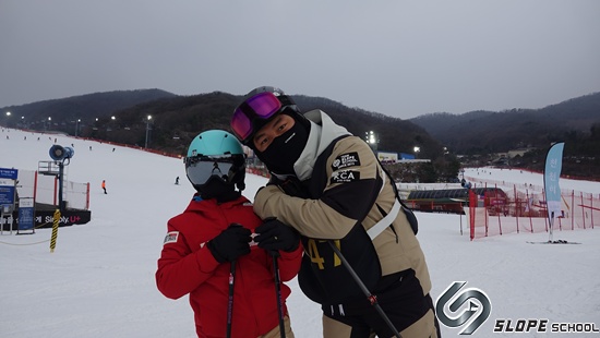 696885f53b4e32323568