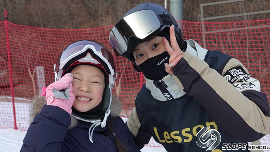 697f46456d5d56255300