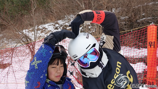 698d71c4930104140408