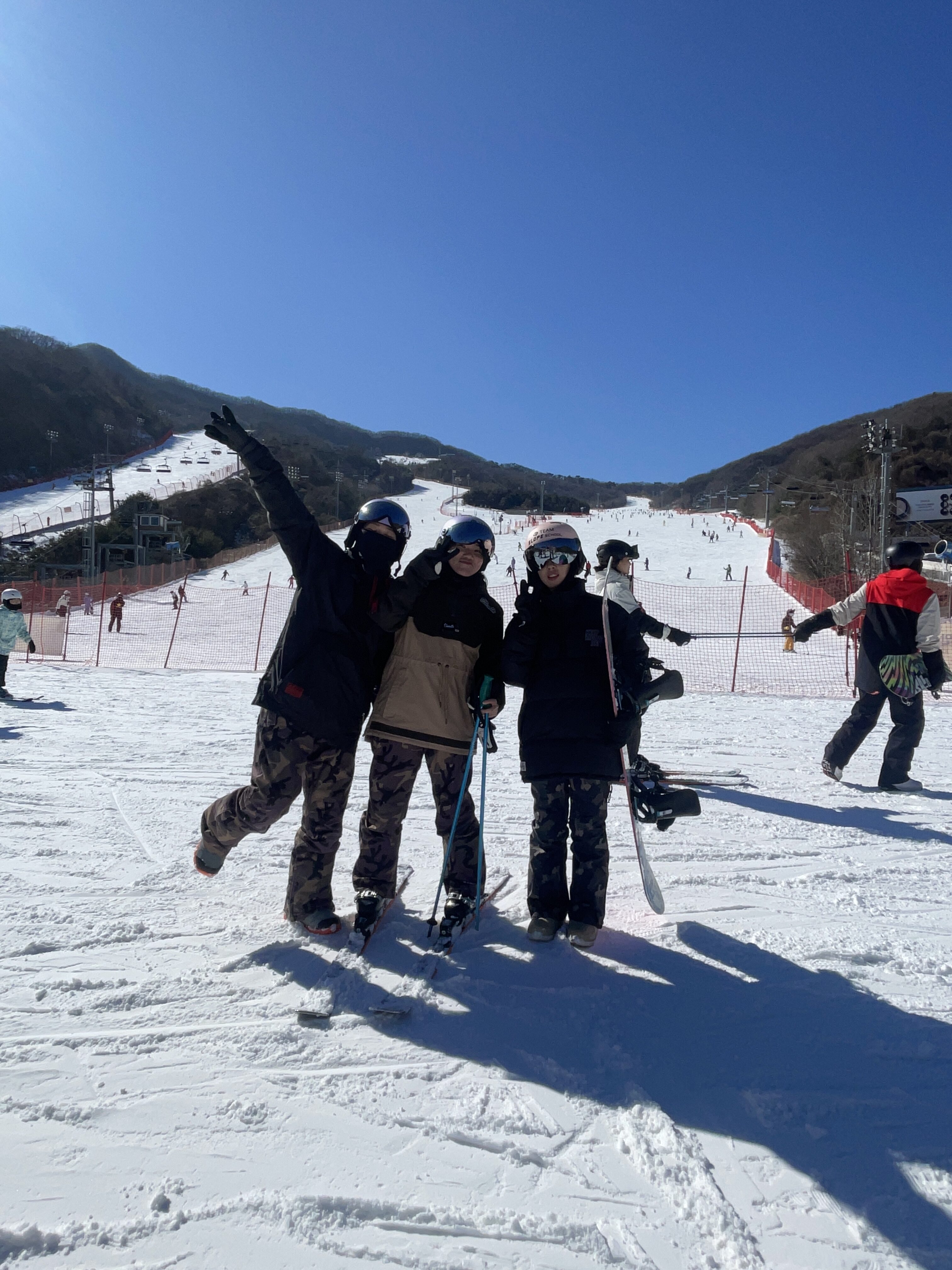 698a824b0088a2409042